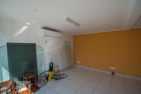 Casa à venda com 256m², 3 quartos e 4 vagasSalão de Festas