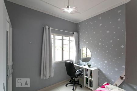 Casa à venda com 250m², 4 quartos e 4 vagas Casa à venda com 250m², 4 quartos e 4 vagasQuarto 2