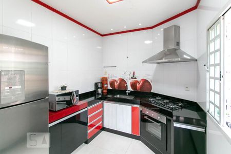 Casa à venda com 250m², 4 quartos e 4 vagas Casa à venda com 250m², 4 quartos e 4 vagasCozinha