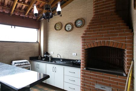 Casa à venda com 420m², 4 quartos e 6 vagas Casa à venda com 420m², 4 quartos e 6 vagasChurrasqueira