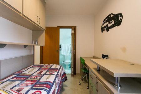 Casa à venda com 420m², 4 quartos e 6 vagas Casa à venda com 420m², 4 quartos e 6 vagasSuíte 2