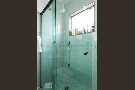 Casa à venda com 420m², 4 quartos e 6 vagas Casa à venda com 420m², 4 quartos e 6 vagasBanheiro da Suíte 2