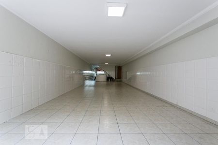 Casa à venda com 420m², 4 quartos e 6 vagas Casa à venda com 420m², 4 quartos e 6 vagasGaragem