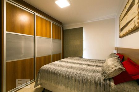 Casa à venda com 420m², 4 quartos e 6 vagas Casa à venda com 420m², 4 quartos e 6 vagasSuíte 1