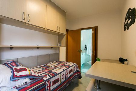 Casa à venda com 420m², 4 quartos e 6 vagas Casa à venda com 420m², 4 quartos e 6 vagasSuíte 2