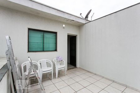 Casa à venda com 420m², 4 quartos e 6 vagas Casa à venda com 420m², 4 quartos e 6 vagasvaranda