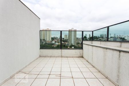 Casa à venda com 420m², 4 quartos e 6 vagas Casa à venda com 420m², 4 quartos e 6 vagasvaranda