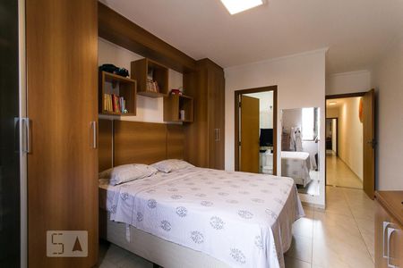 Casa à venda com 420m², 4 quartos e 6 vagas Casa à venda com 420m², 4 quartos e 6 vagasSuíte 3