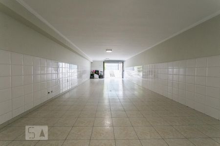Casa à venda com 420m², 4 quartos e 6 vagas Casa à venda com 420m², 4 quartos e 6 vagasGaragem