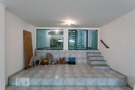 Casa à venda com 420m², 4 quartos e 6 vagas Casa à venda com 420m², 4 quartos e 6 vagasSalão 2