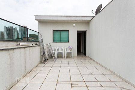 Casa à venda com 420m², 4 quartos e 6 vagas Casa à venda com 420m², 4 quartos e 6 vagasvaranda