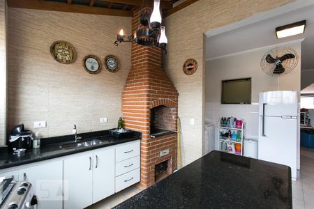 Casa à venda com 420m², 4 quartos e 6 vagas Casa à venda com 420m², 4 quartos e 6 vagasChurrasqueira