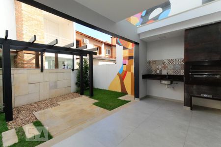 Casa de condomínio à venda com 140m², 3 quartos e 2 vagasVaranda