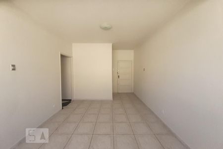 Sala de apartamento à venda com 3 quartos, 80m² em Del Castilho, Rio de Janeiro