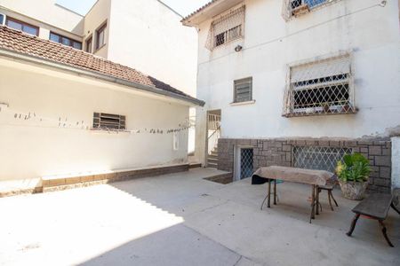 Casa à venda com 262m², 3 quartos e 4 vagasPátio