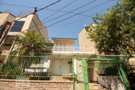 Casa à venda com 262m², 3 quartos e 4 vagasFachada