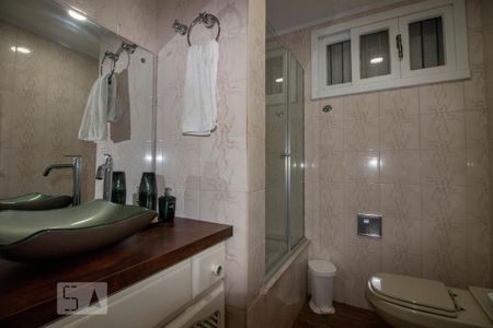 Casa à venda com 262m², 3 quartos e 4 vagasBanheiro Social