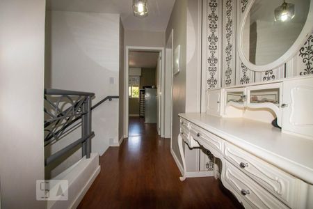 Casa à venda com 262m², 3 quartos e 4 vagasCorredor - Piso Superior