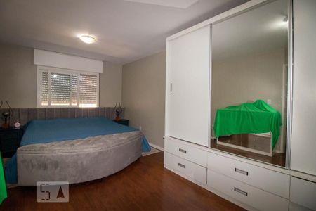 Casa à venda com 262m², 3 quartos e 4 vagasSuíte