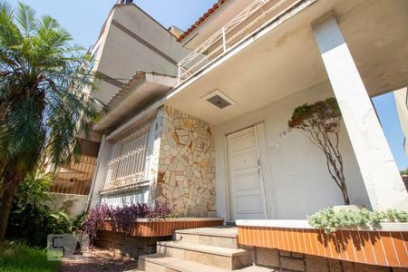 Casa à venda com 262m², 3 quartos e 4 vagasFachada