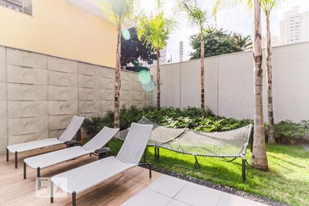 Studio à venda com 22m², 1 quarto e sem vaga Studio à venda com 22m², 1 quarto e sem vagaPiscina