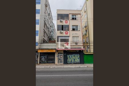 Apartamento à venda com 80m², 2 quartos e sem vaga Apartamento à venda com 80m², 2 quartos e sem vagaFachada