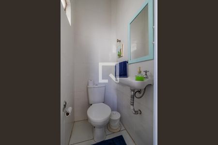 Apartamento à venda com 80m², 2 quartos e sem vaga Apartamento à venda com 80m², 2 quartos e sem vagaBanheiro de serviço