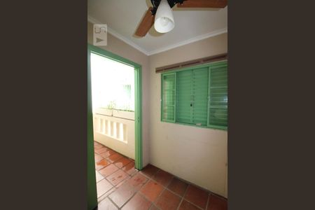 Casa à venda com 181m², 4 quartos e sem vagaDespejo (andar superior)