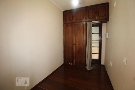 Casa à venda com 181m², 4 quartos e sem vagaQuarto 1 (andar superior)