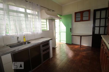 Casa à venda com 181m², 4 quartos e sem vagaCozinha (andar superior)