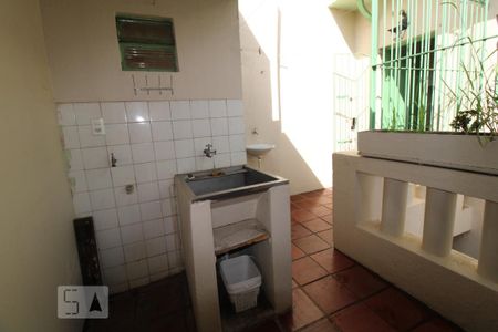Casa à venda com 181m², 4 quartos e sem vagaÁrea de serviço (andar superior)