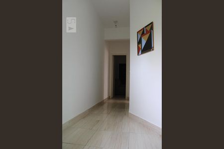 Corredor de apartamento para alugar com 2 quartos, 80m² em Enseada, Guarujá