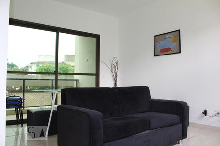 Detalhe Sala de apartamento para alugar com 2 quartos, 80m² em Enseada, Guarujá