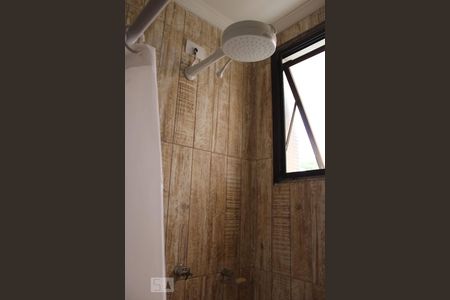 Banheiro Corredor de apartamento para alugar com 2 quartos, 80m² em Enseada, Guarujá