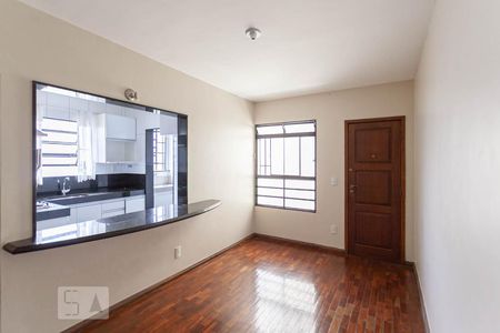 Sala  de apartamento para alugar com 2 quartos, 58m² em Palmares, Belo Horizonte