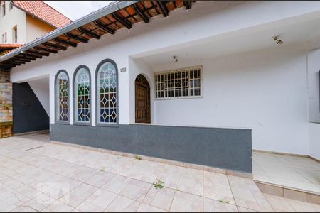 Casa à venda com 291m², 4 quartos e 3 vagas Casa à venda com 291m², 4 quartos e 3 vagasÁrea