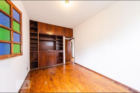 Casa à venda com 291m², 4 quartos e 3 vagas Casa à venda com 291m², 4 quartos e 3 vagasQuarto 2