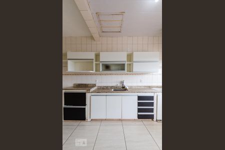 Casa à venda com 291m², 4 quartos e 3 vagas Casa à venda com 291m², 4 quartos e 3 vagasCozinha