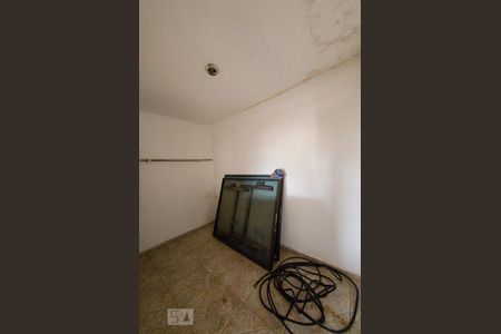 Casa à venda com 291m², 4 quartos e 3 vagas Casa à venda com 291m², 4 quartos e 3 vagasQuarto de serviço