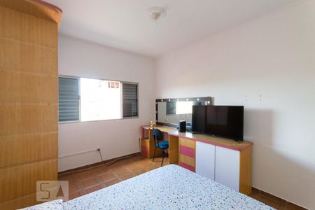 Quarto de casa à venda com 3 quartos, 150m² em Taboão, Diadema