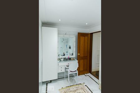 Casa à venda com 455m², 5 quartos e 3 vagas Casa à venda com 455m², 5 quartos e 3 vagasBanheiro da Suíte