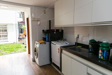 Casa à venda com 455m², 5 quartos e 3 vagas Casa à venda com 455m², 5 quartos e 3 vagasÁrea de Serviço