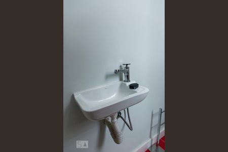 Casa à venda com 455m², 5 quartos e 3 vagas Casa à venda com 455m², 5 quartos e 3 vagasLavabo do Salão