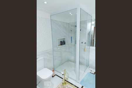 Casa à venda com 455m², 5 quartos e 3 vagas Casa à venda com 455m², 5 quartos e 3 vagasBanheiro da Suíte