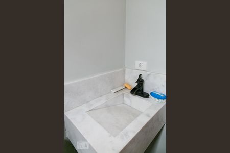 Casa à venda com 455m², 5 quartos e 3 vagas Casa à venda com 455m², 5 quartos e 3 vagasÁrea de Serviço - Lavabo