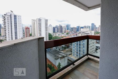 Apartamento à venda com 150m², 3 quartos e 3 vagas Apartamento à venda com 150m², 3 quartos e 3 vagasSacada