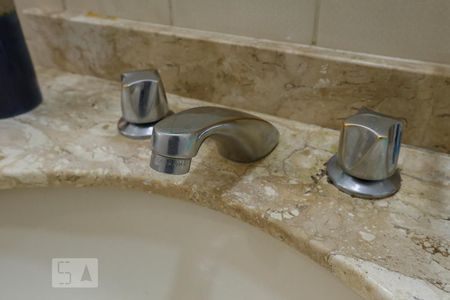 Apartamento à venda com 150m², 3 quartos e 3 vagas Apartamento à venda com 150m², 3 quartos e 3 vagasBanheiro