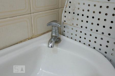 Apartamento à venda com 150m², 3 quartos e 3 vagas Apartamento à venda com 150m², 3 quartos e 3 vagasBanheiro de Serviço