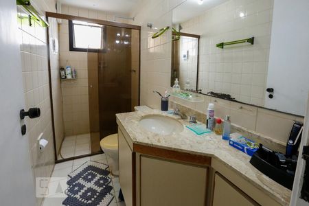 Apartamento à venda com 150m², 3 quartos e 3 vagas Apartamento à venda com 150m², 3 quartos e 3 vagasBanheiro