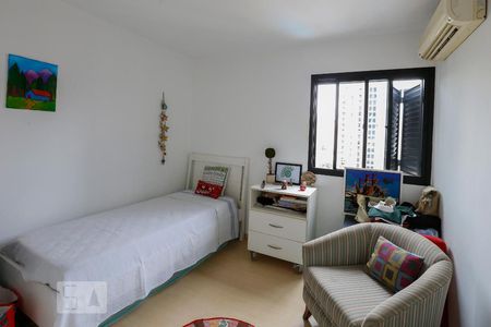 Apartamento à venda com 150m², 3 quartos e 3 vagas Apartamento à venda com 150m², 3 quartos e 3 vagasQuarto 2